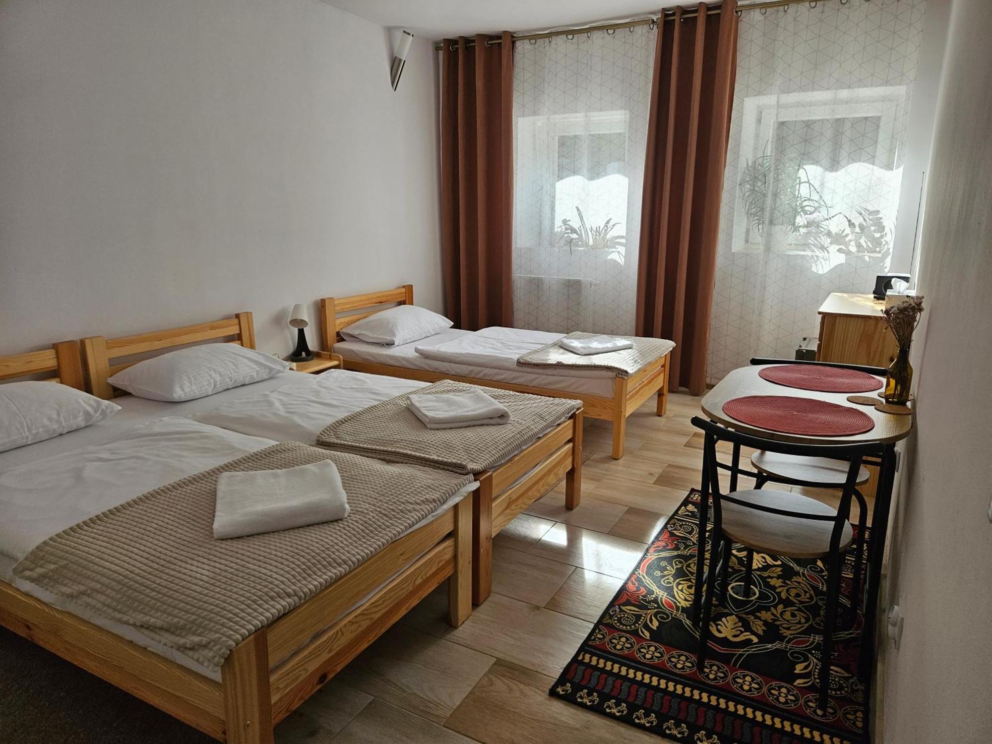Noclegi U Przewodnikow - Zwiedzaczek Lubawka Zimmer foto