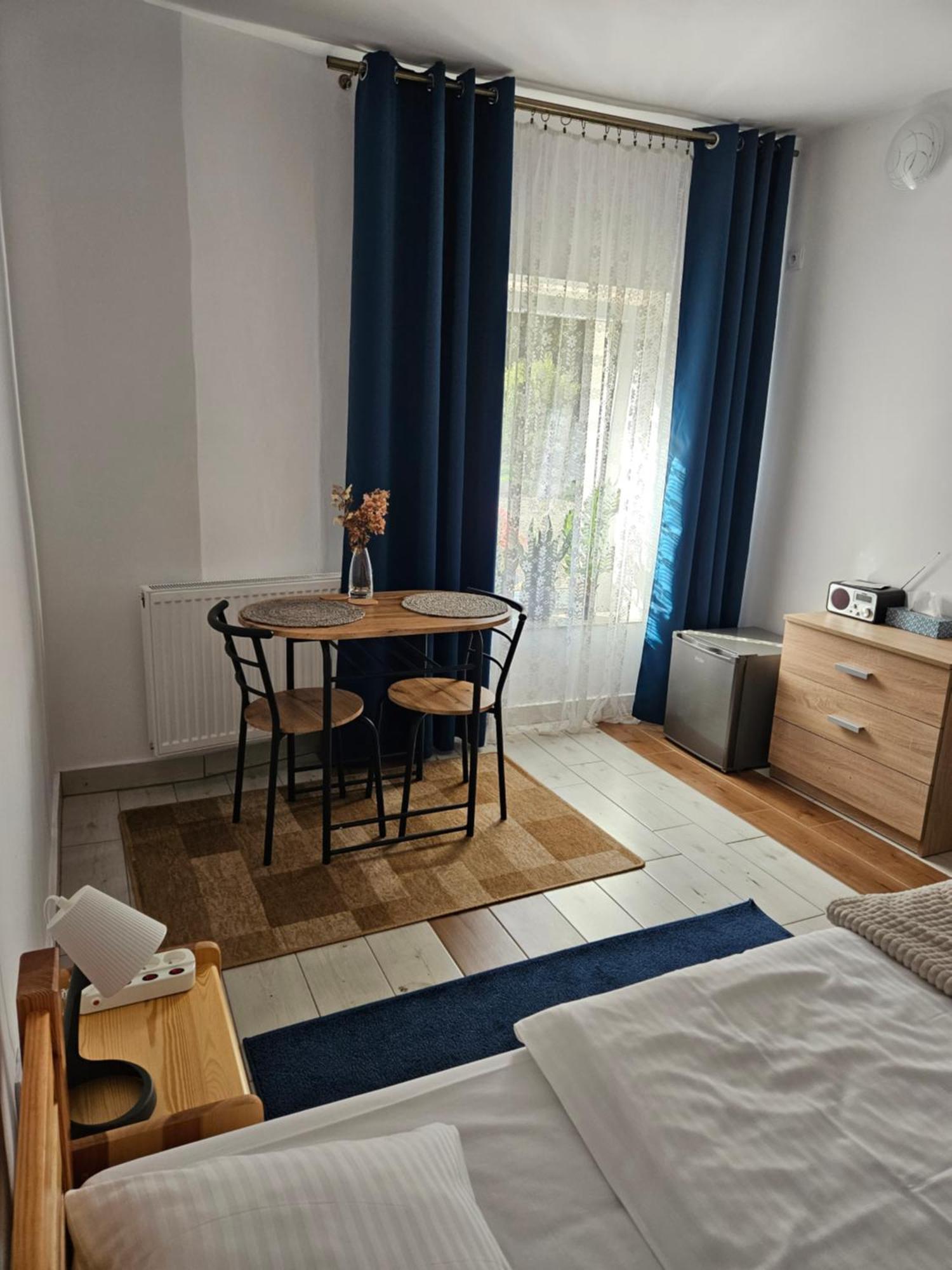 Noclegi U Przewodnikow - Zwiedzaczek Lubawka Zimmer foto