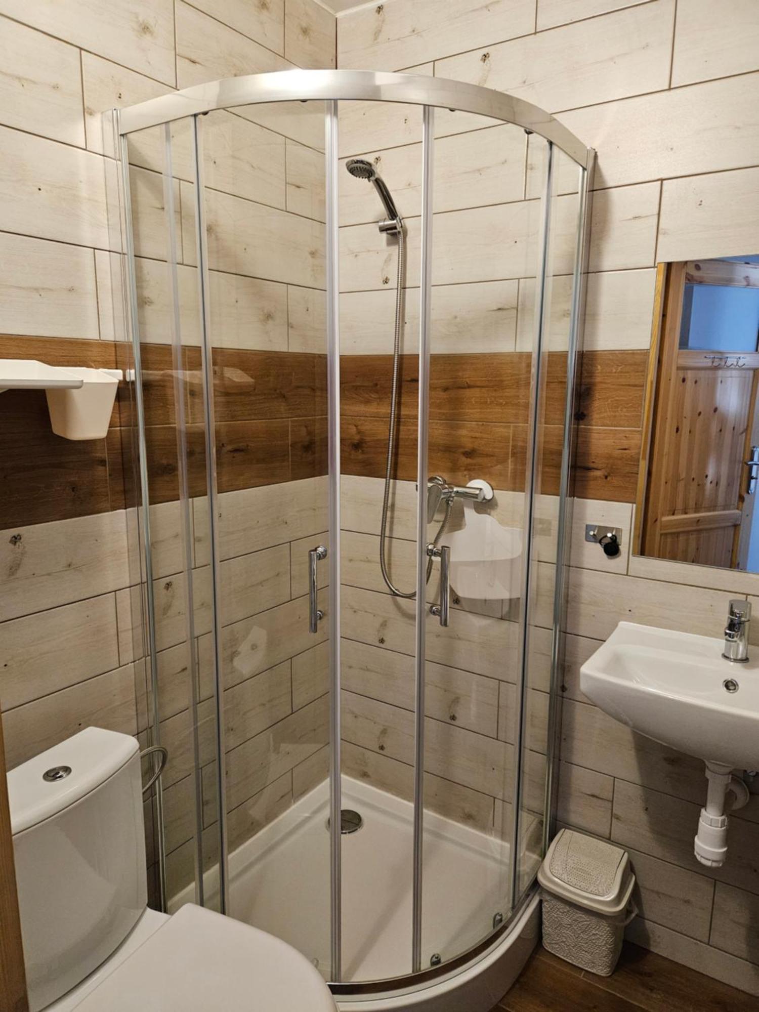 Noclegi U Przewodnikow - Zwiedzaczek Lubawka Zimmer foto