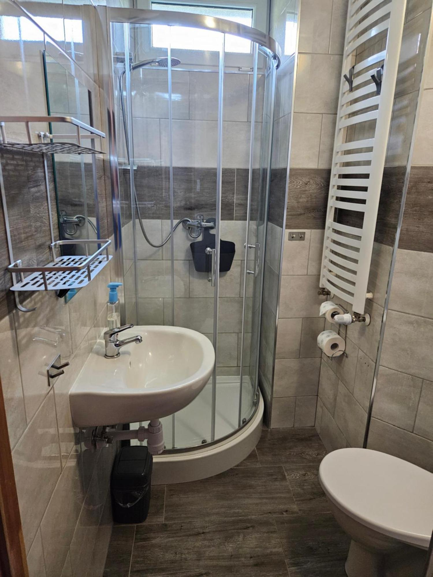 Noclegi U Przewodnikow - Zwiedzaczek Lubawka Zimmer foto