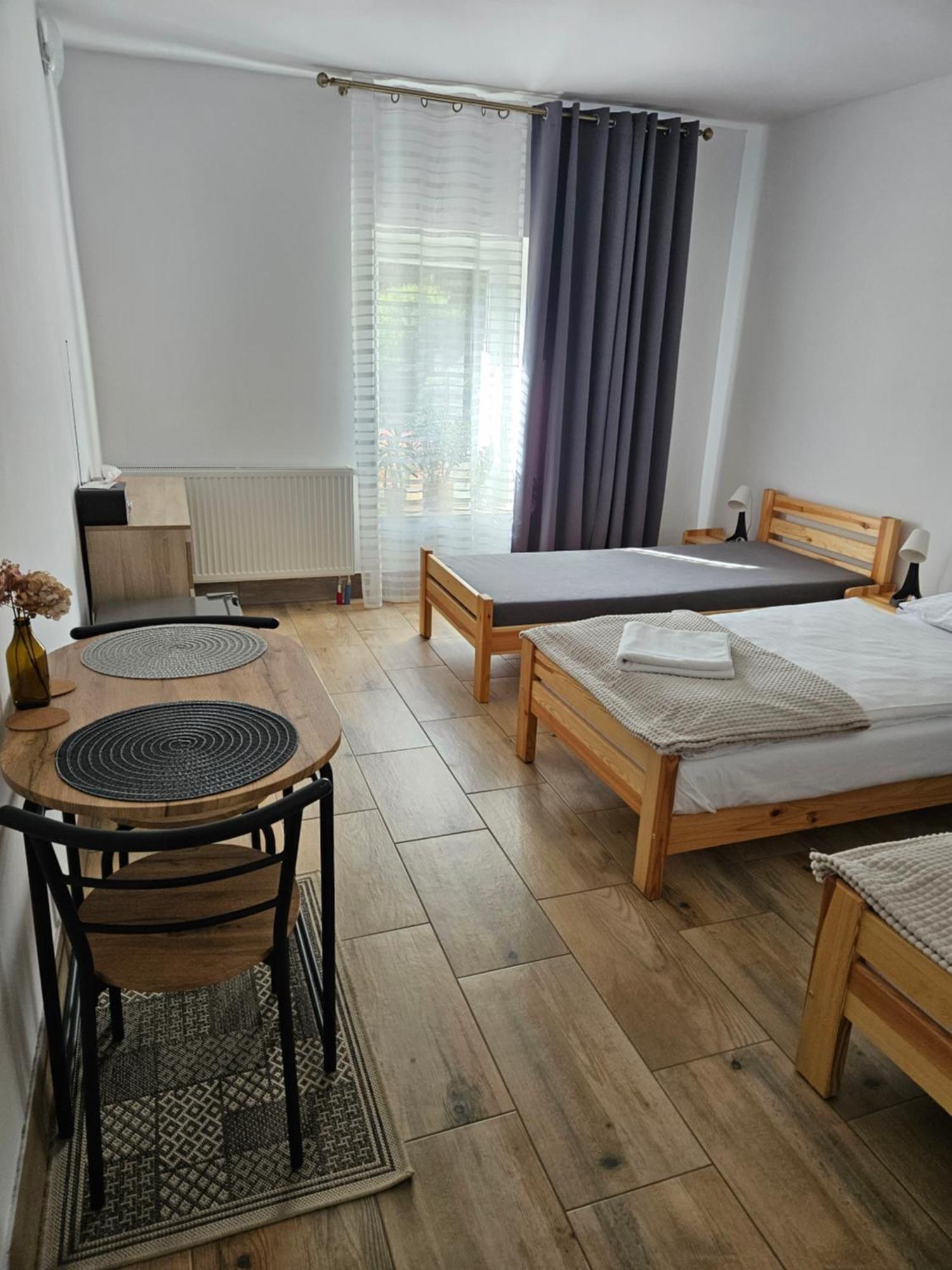 Noclegi U Przewodnikow - Zwiedzaczek Lubawka Zimmer foto